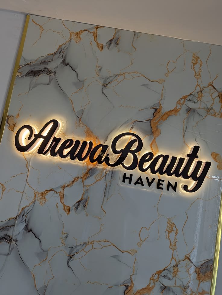 لوحة صالون Arewa Beauty HAVEN